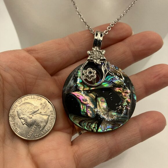 Natural Abalone Shell Paua Shell Large Pendant 18 inch Stainless Steel Chain - Picture 12 of 13